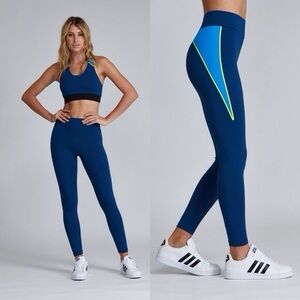 NWOT Noli Jet Leggings XS Navy Blue Color Block